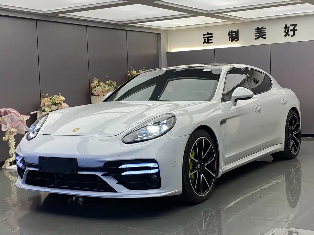 Porsche Panamera New Energy 2014