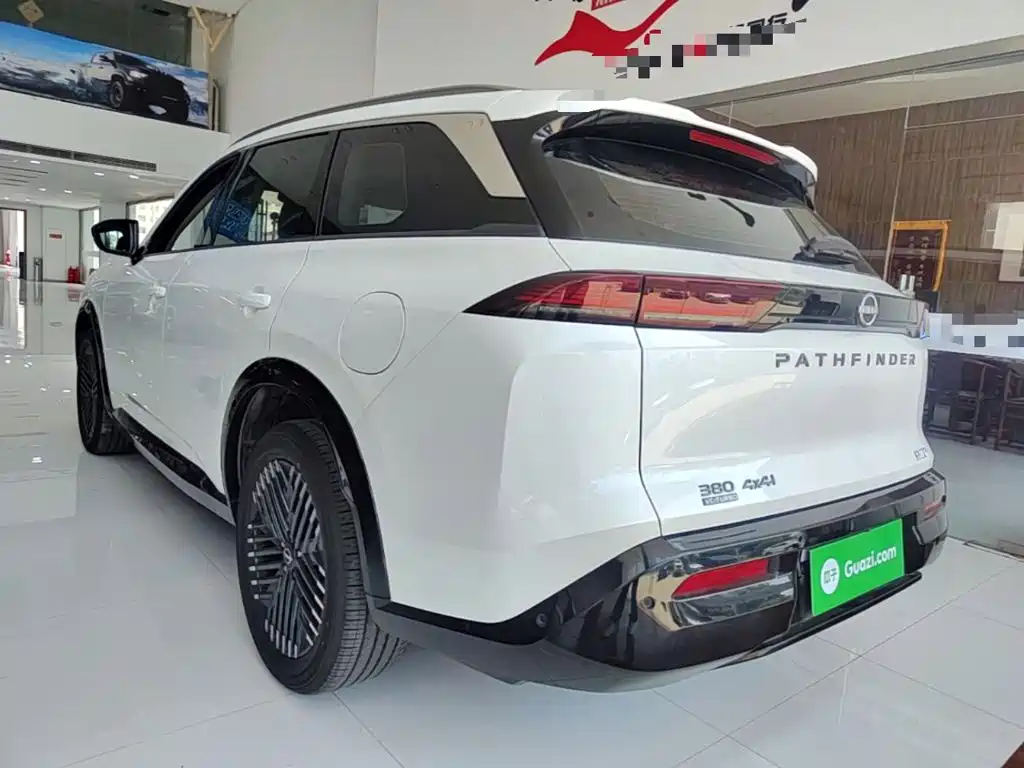 Nissan Teramont 2024