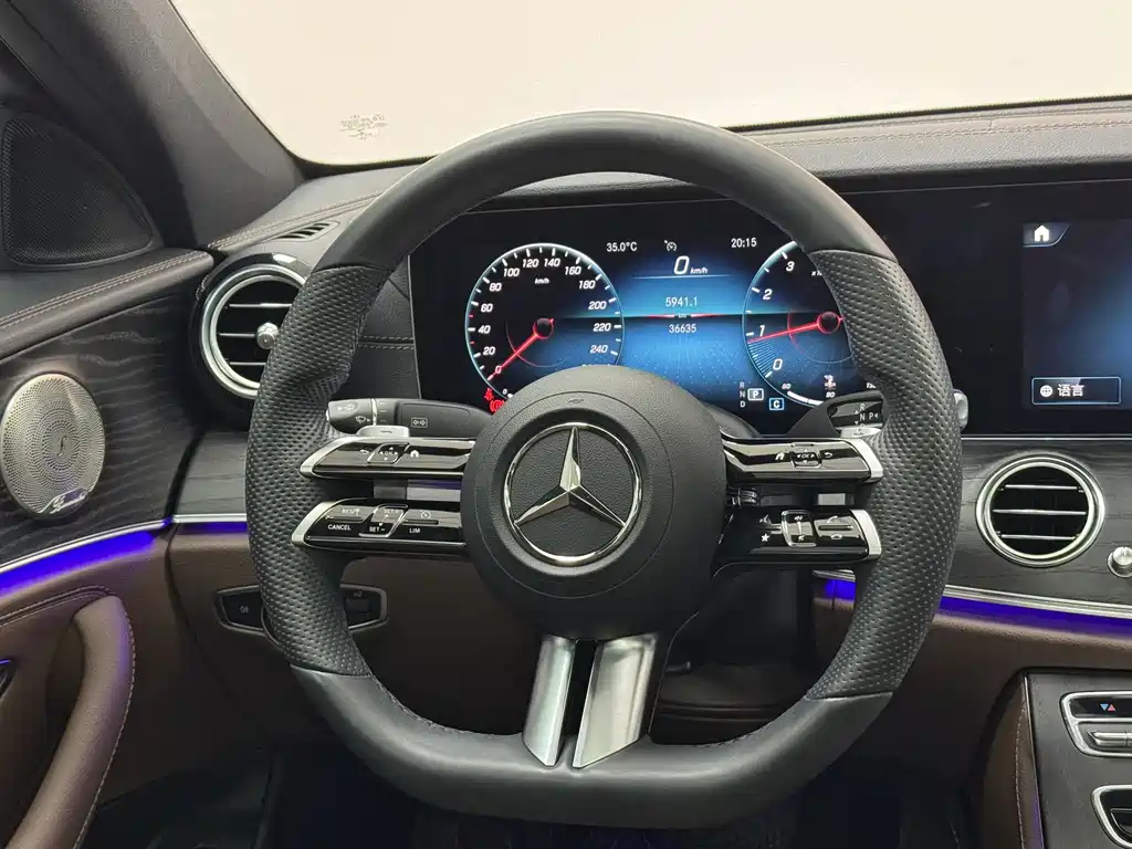 Mercedes-Benz E-Class 2022 — фото 9