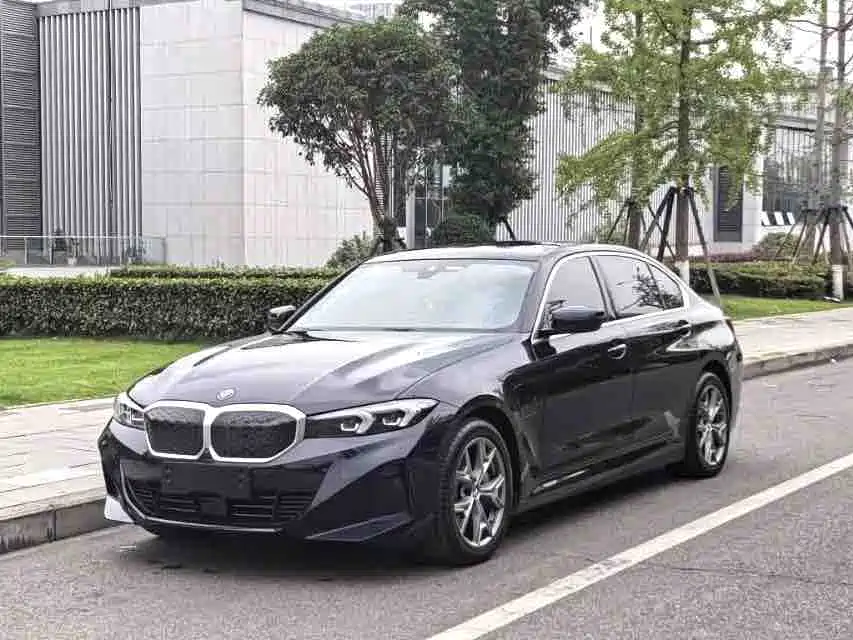 BMW i3 2025
