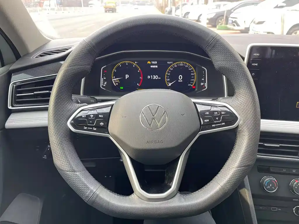 Volkswagen Tiguan L 2022 — фото 7