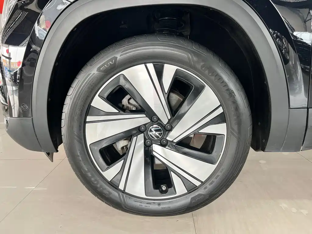 Volkswagen Teramont 2023 — фото 20