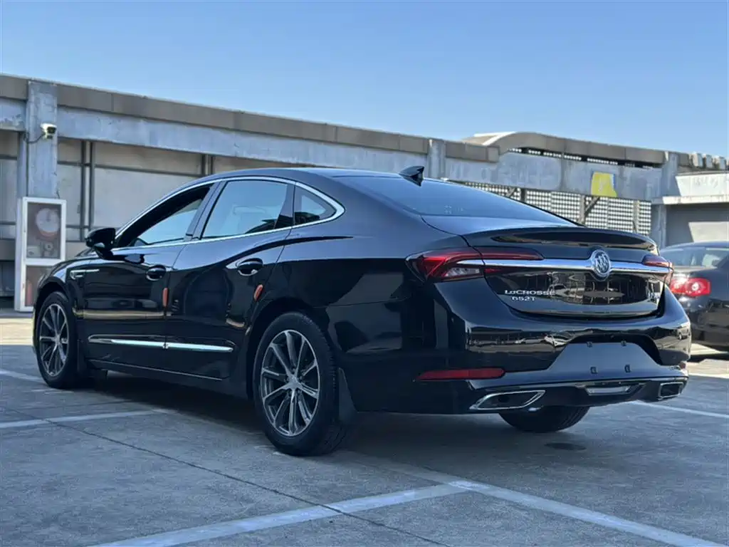 Buick LaCrosse 2022 — фото 10
