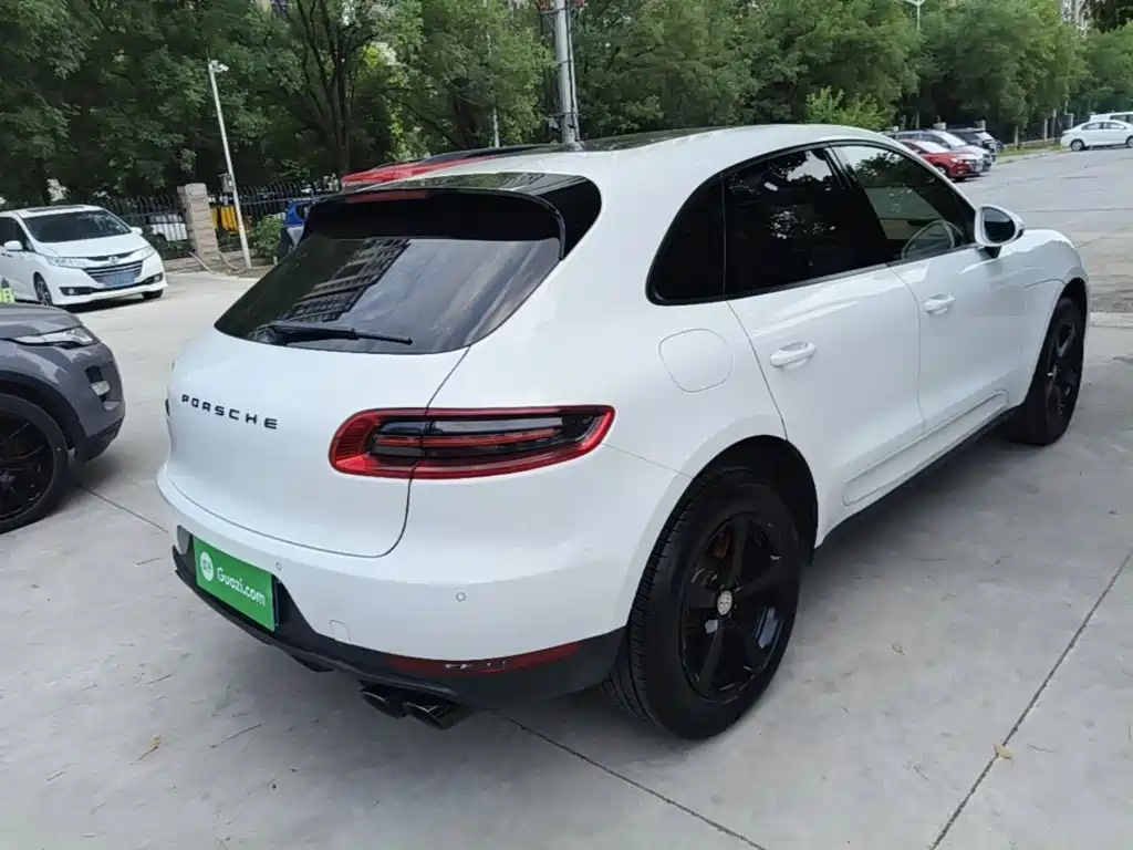 Porsche Macan 2016