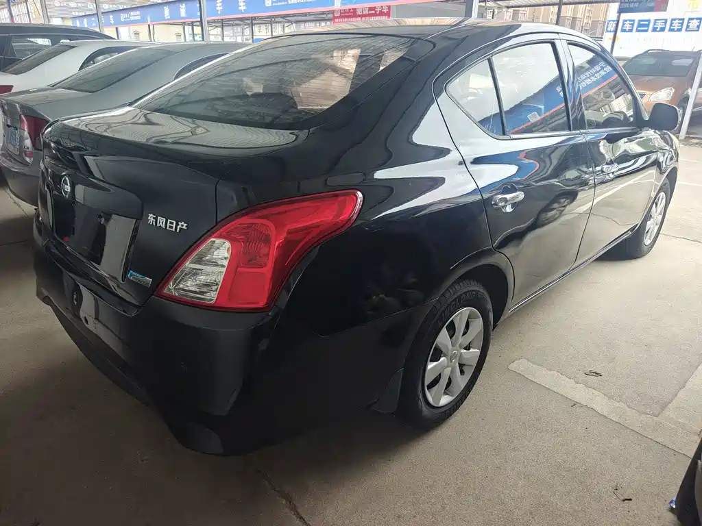 Nissan Sunny 2015 — фото 4