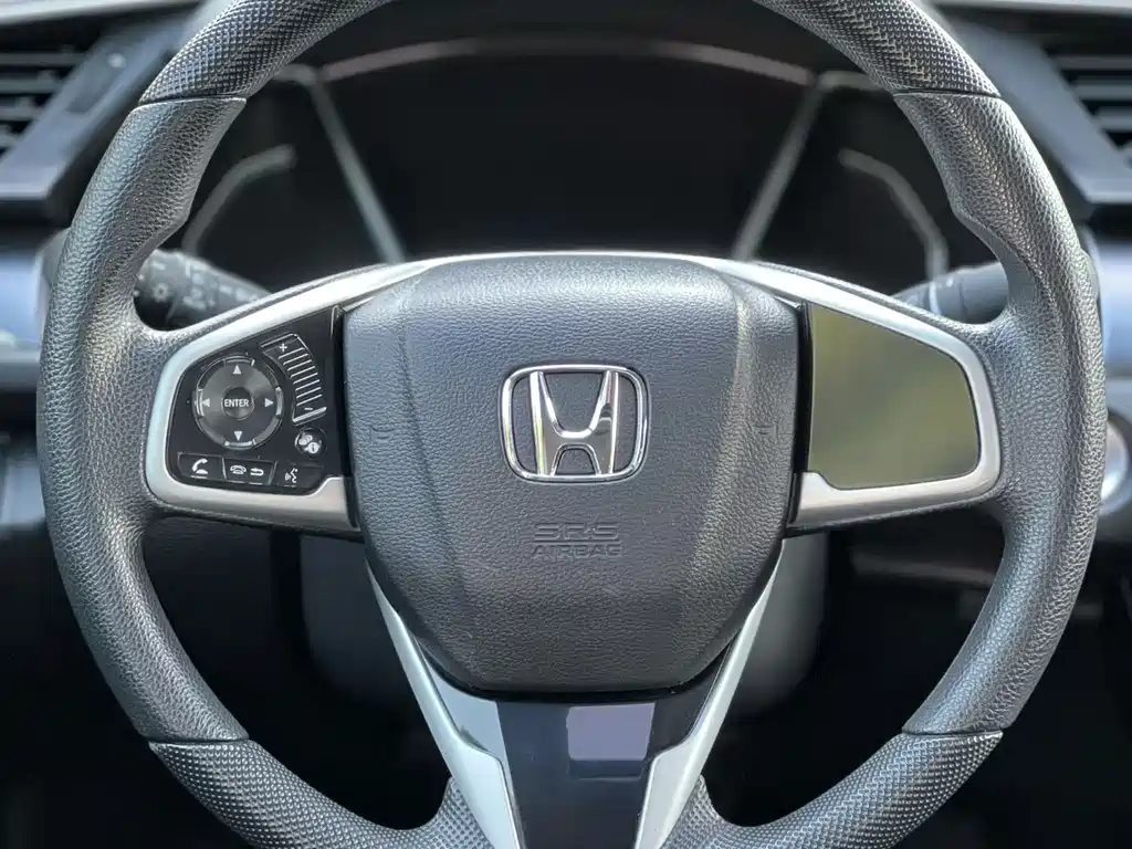 Honda Civic 2017 — фото 2