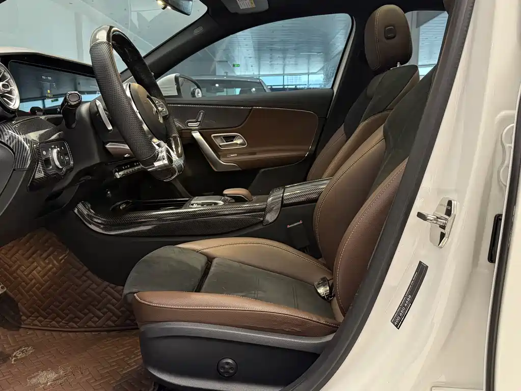 Mercedes-Benz A-Class 2020 — фото 8
