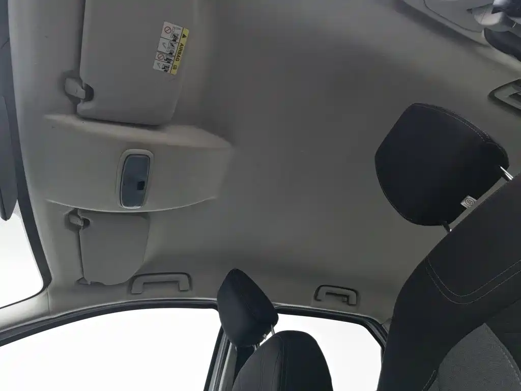 Ford EcoSport 2014 — фото 14