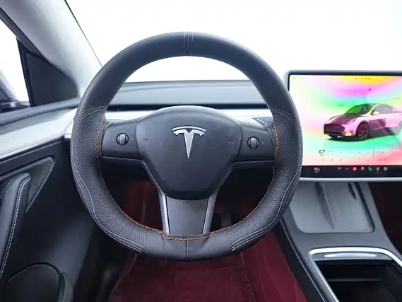 Tesla Model Y 2024 — фото 11