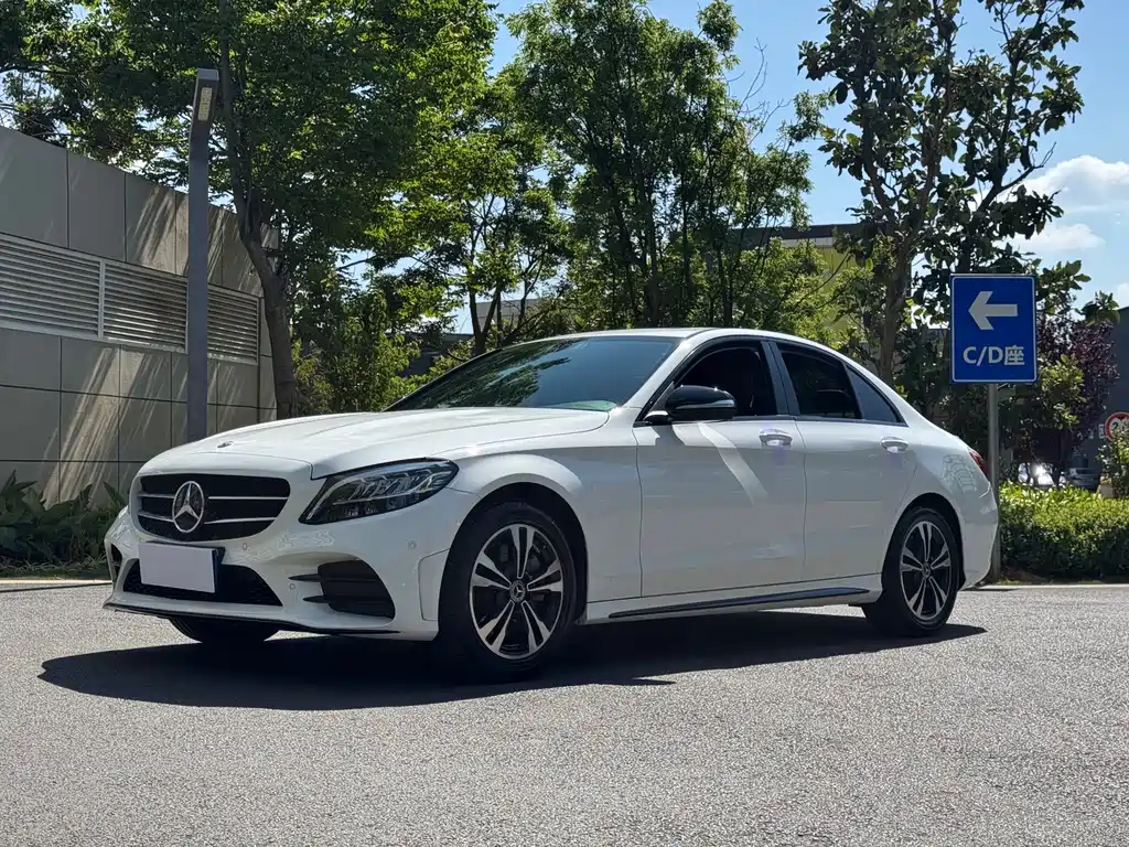 Mercedes-Benz C-Class 2019 — фото 1