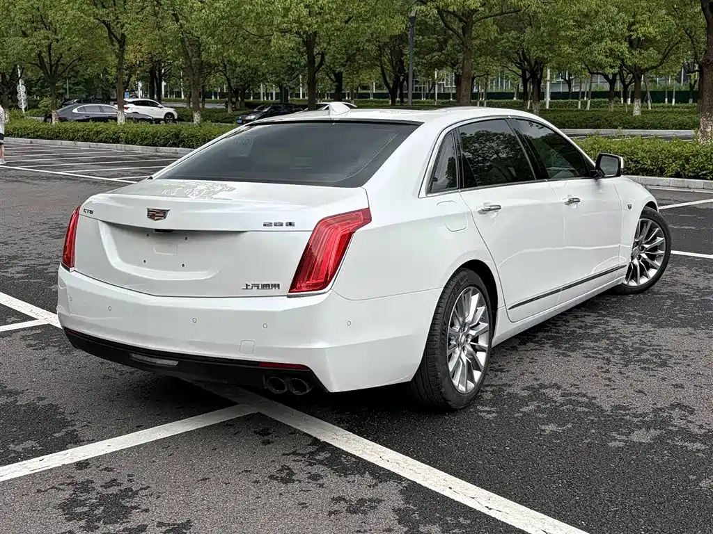 Cadillac CT6 2016 — фото 7