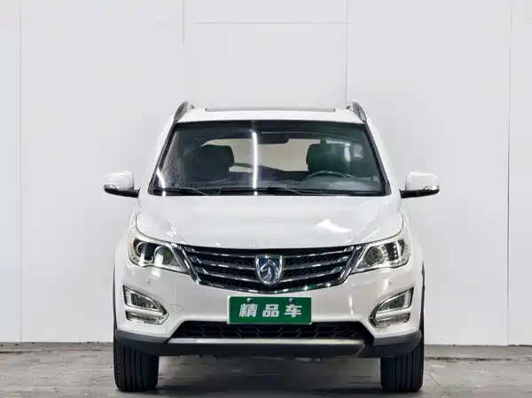 Baojun 560 2015
