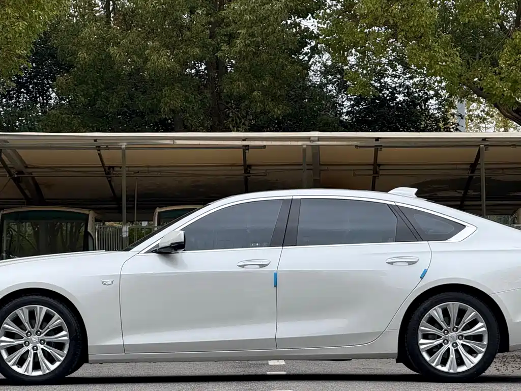 Cadillac CT6 2024 — фото 3