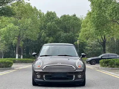 MINI MINI 2012