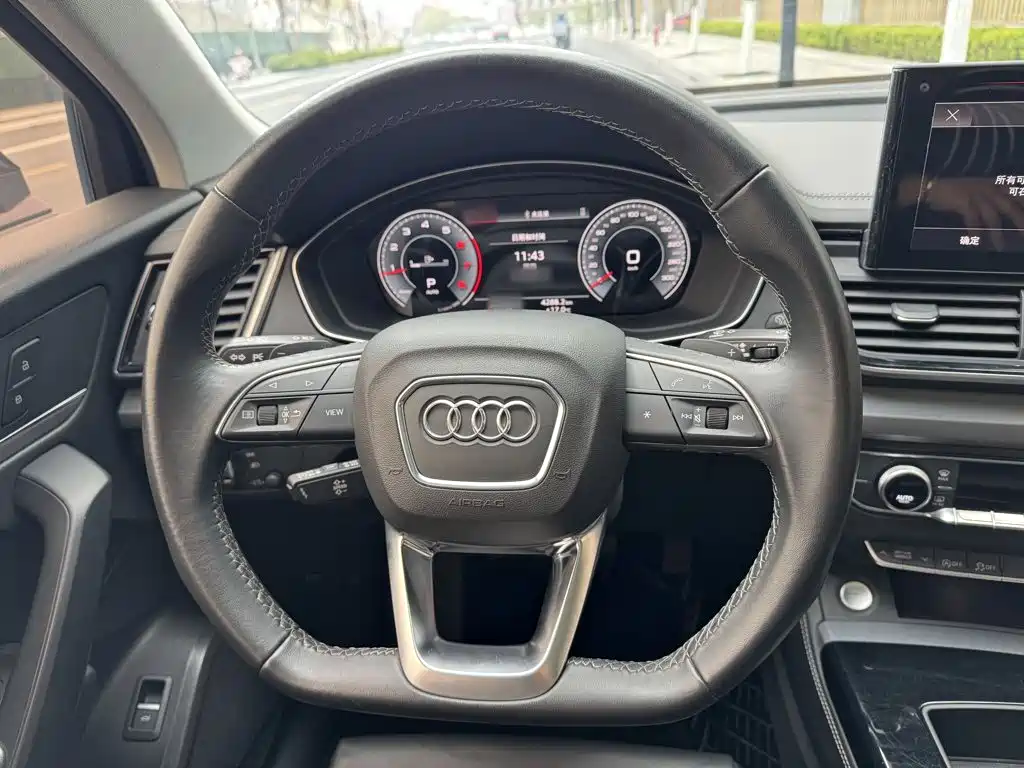 Audi Q5L 2023 — фото 3
