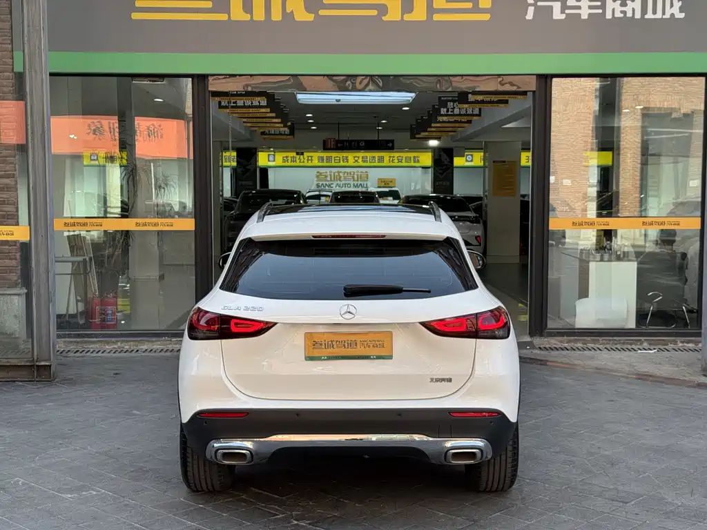 Mercedes-Benz GLA 2023
