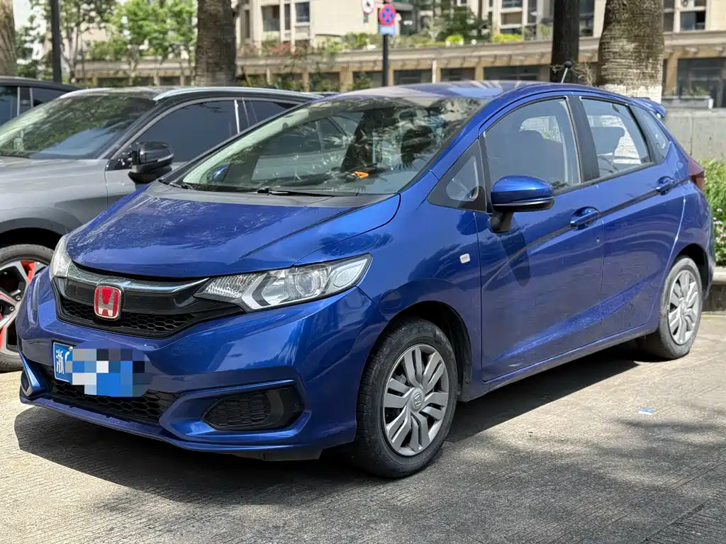 Honda Fit 2018 — фото 1