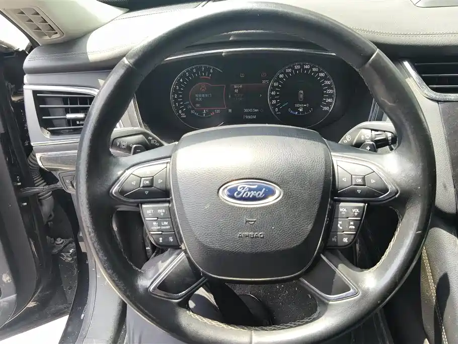 Ford Taurus 2021 — фото 15