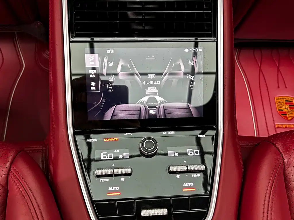 Porsche Panamera 2017 — фото 13