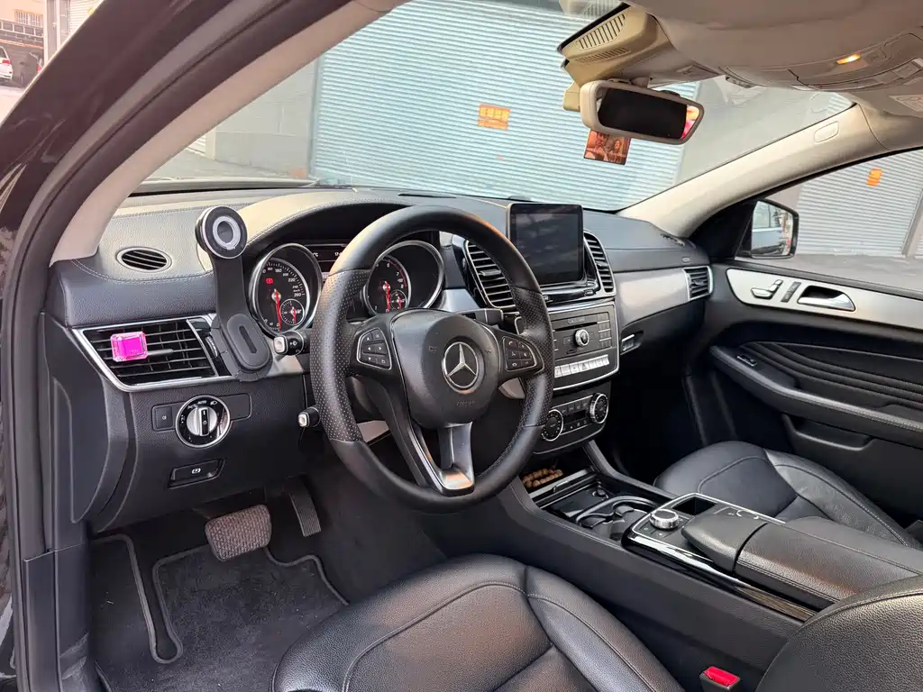Mercedes-Benz GLE Coupe 2017 — фото 10