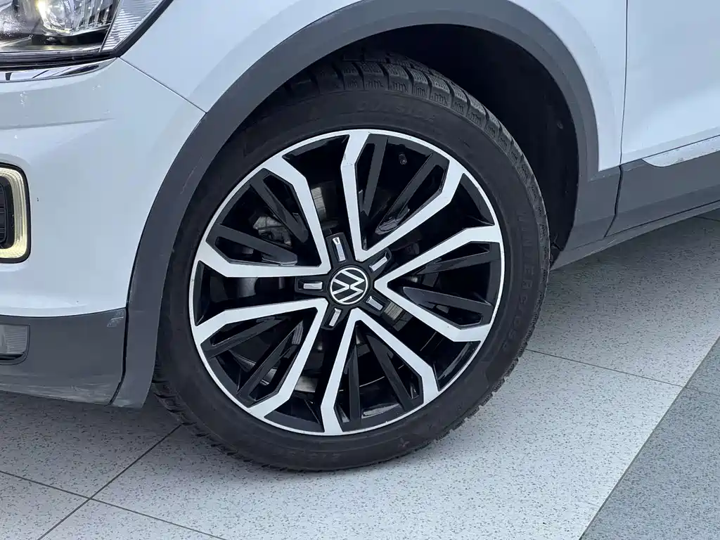 Volkswagen T-Roc 2021 — фото 21