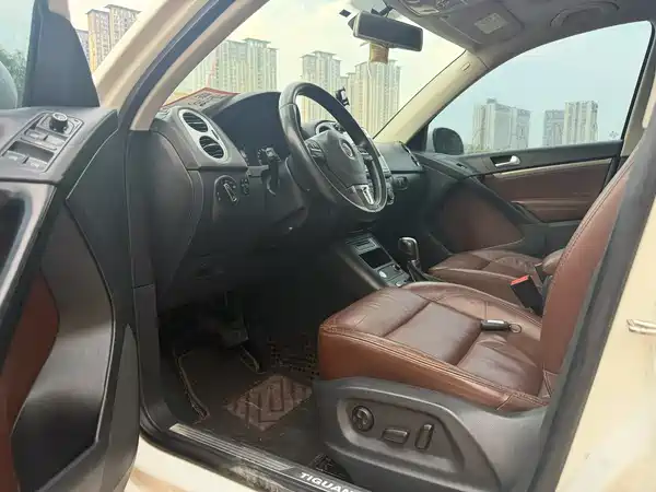 Volkswagen Tiguan 2015