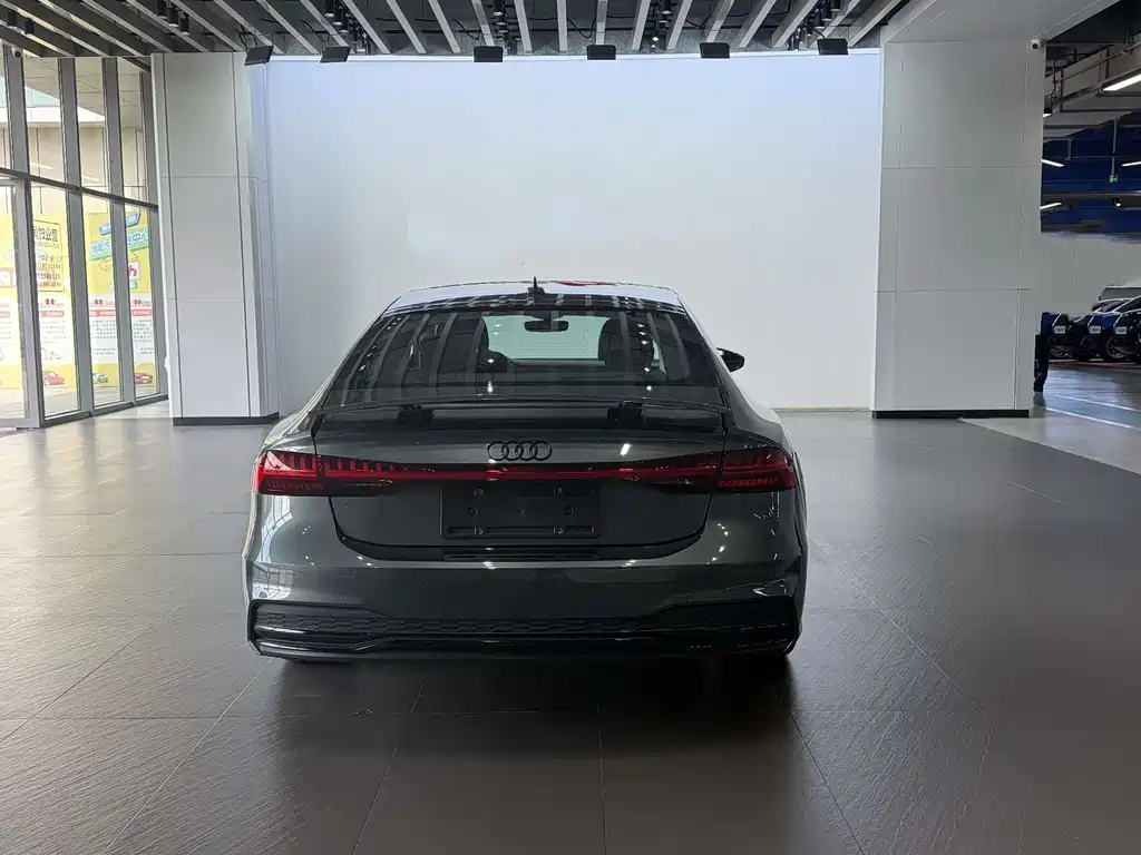 Audi A7 2021 — фото 16