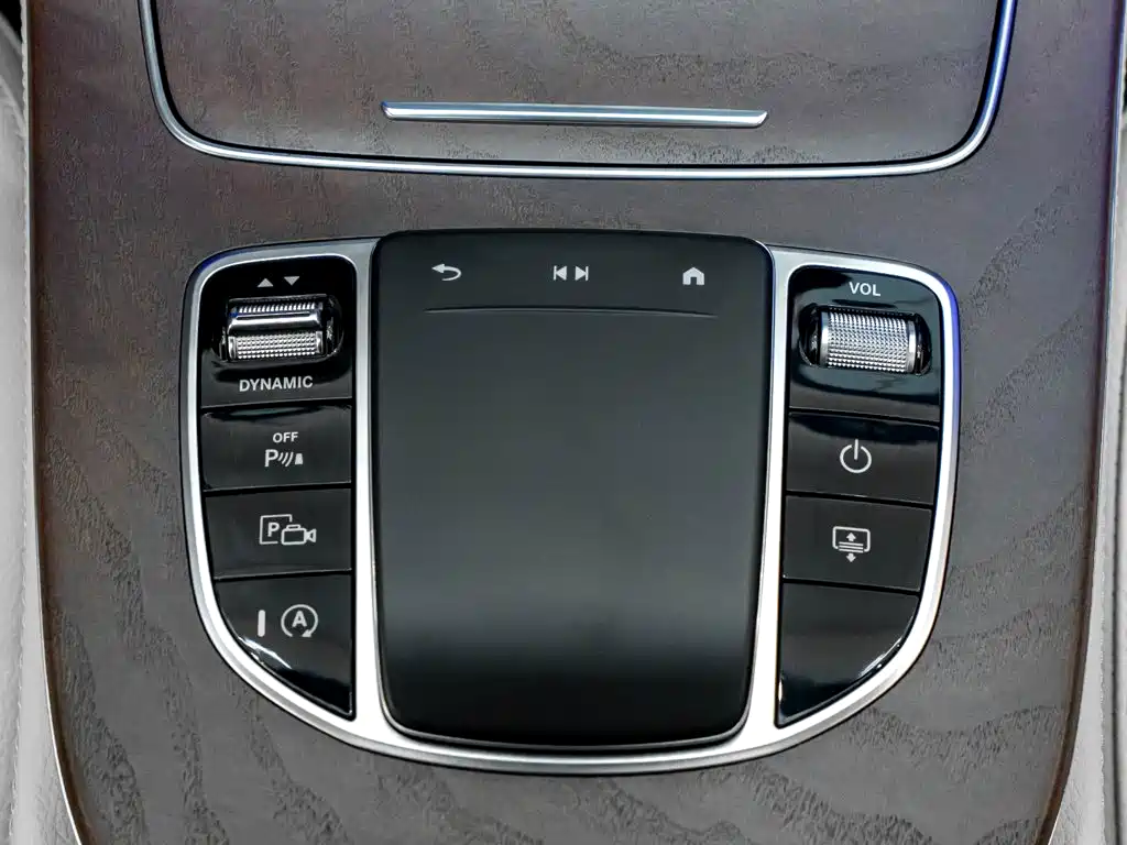 Mercedes-Benz E-Class 2022 — фото 21