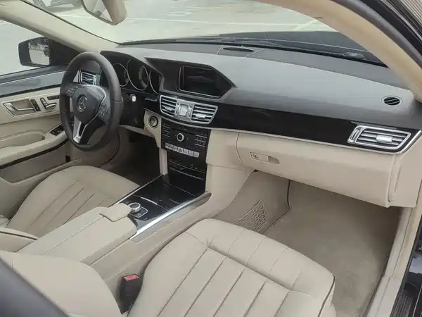 Mercedes-Benz E-Class 2015