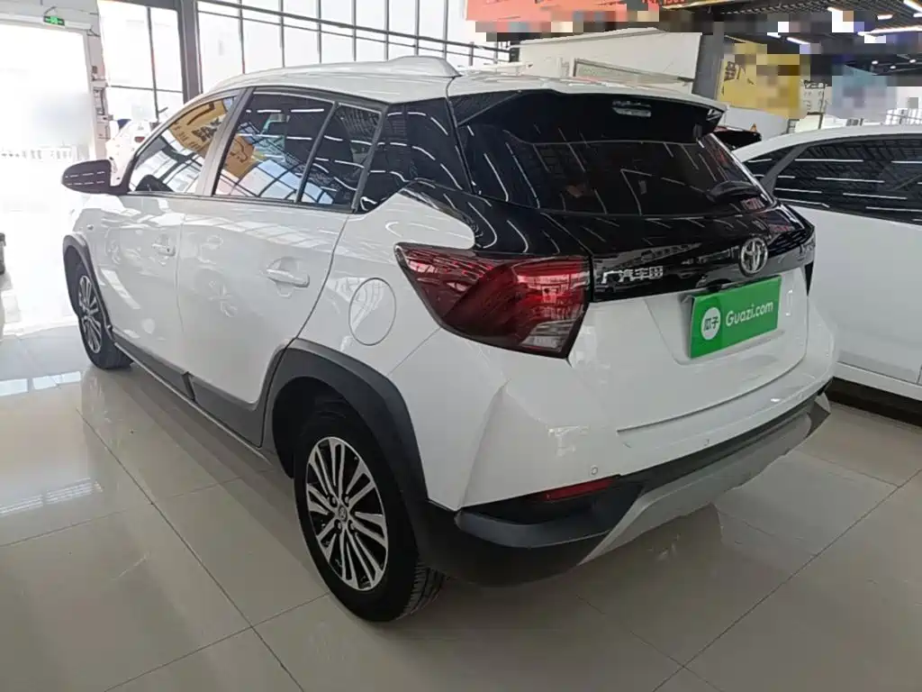 Toyota Yaris L 2022