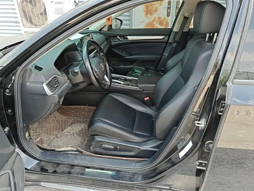 Honda Accord 2021 — фото 15