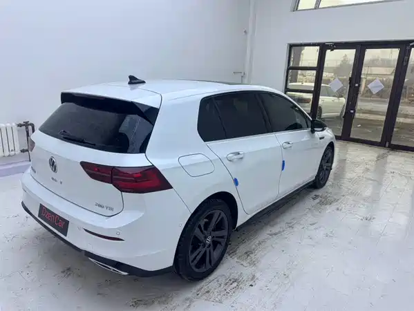 Volkswagen Golf 2021