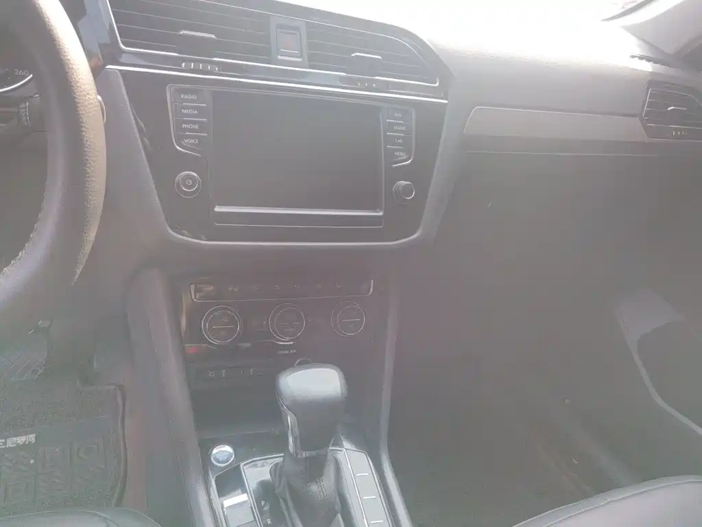 Volkswagen Tiguan L 2018