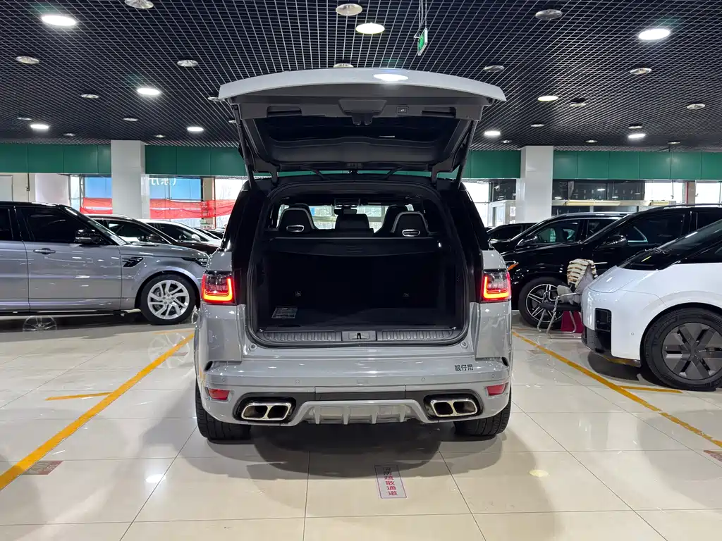 Land Rover Sport 2023 — фото 16