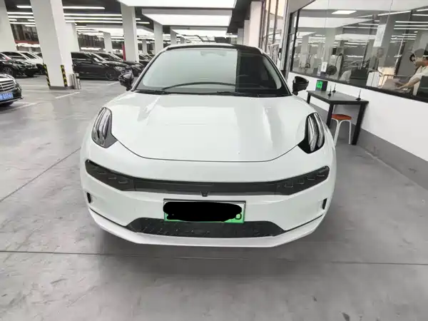 Zeekr 001 2022