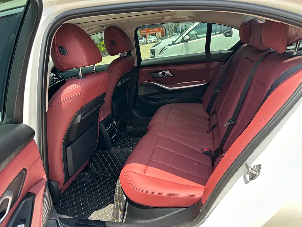 BMW 3 Series 2021