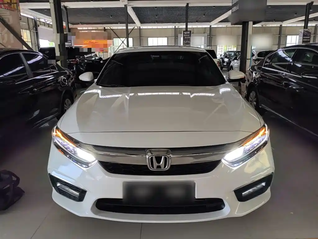 Honda Inspire 2020 — фото 3