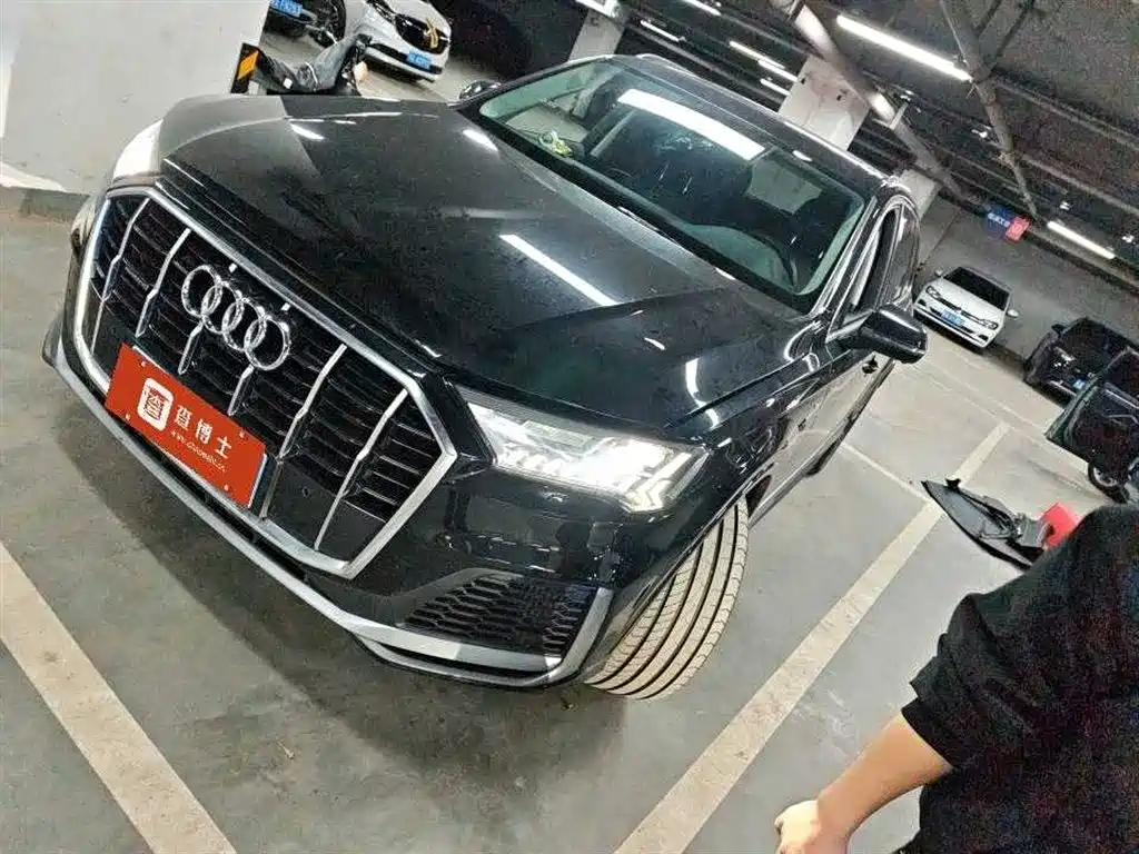 Audi Q7 2024 — фото 3