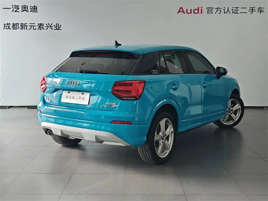 Audi Q2L 2019 — фото 4