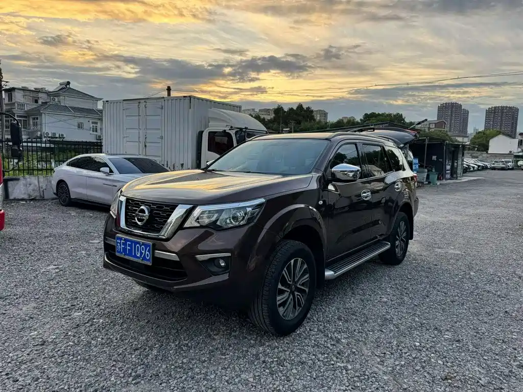 Nissan Terra 2020
