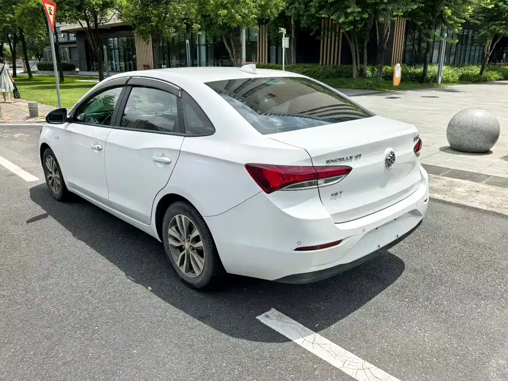 Buick Excelle 2019