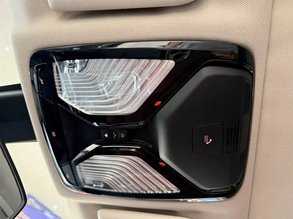 BMW 3 Series 2023 — фото 14
