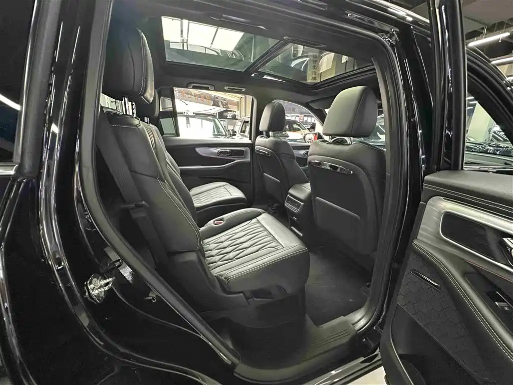 GAC Motor Trumpchi GS8 2022 — фото 31