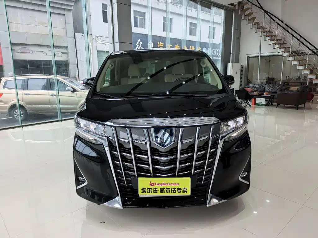 Toyota Alphard 2020 — фото 2