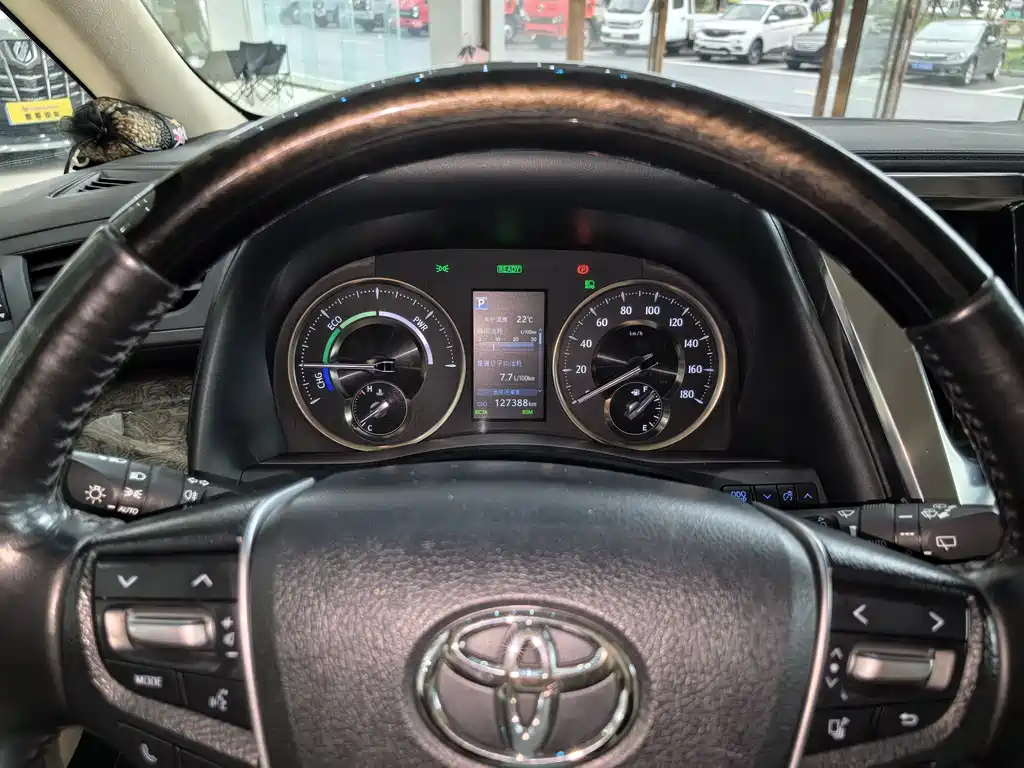 Toyota Alphard 2020 — фото 11