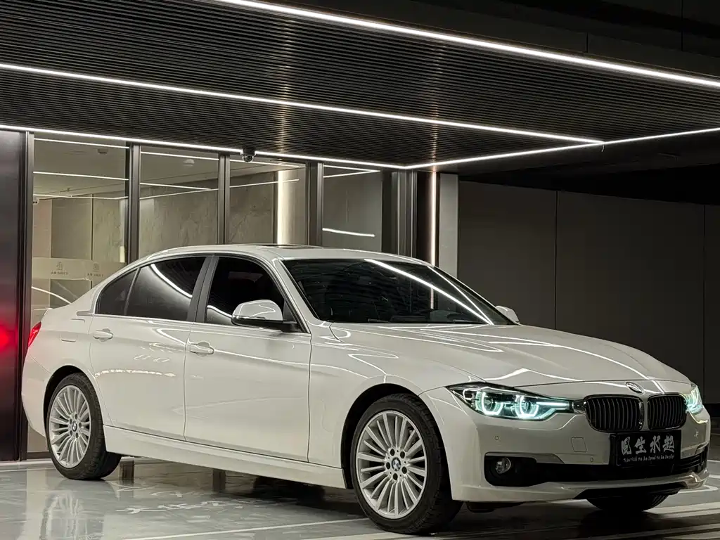 BMW 3 Series 2018 — фото 3