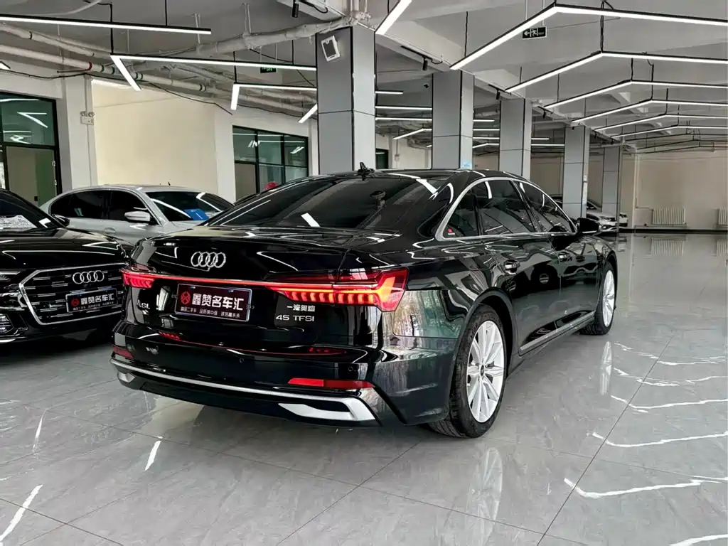 Audi A6L 2024 — фото 9