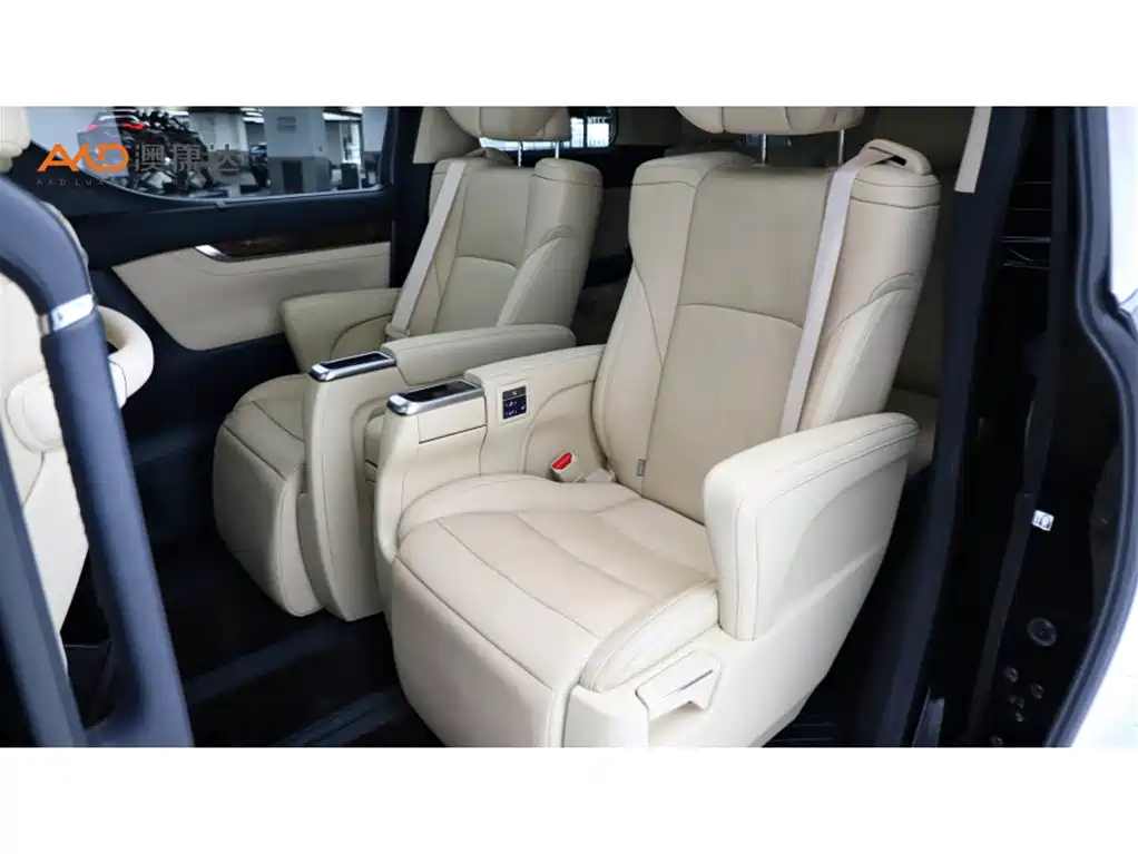 Toyota Alphard 2022 — фото 7