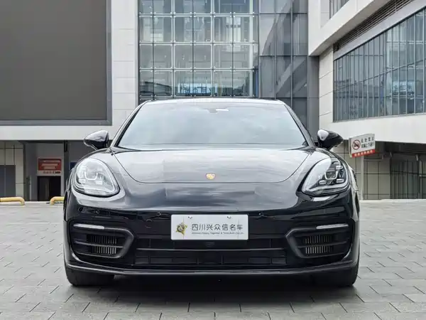 Porsche Panamera 2024