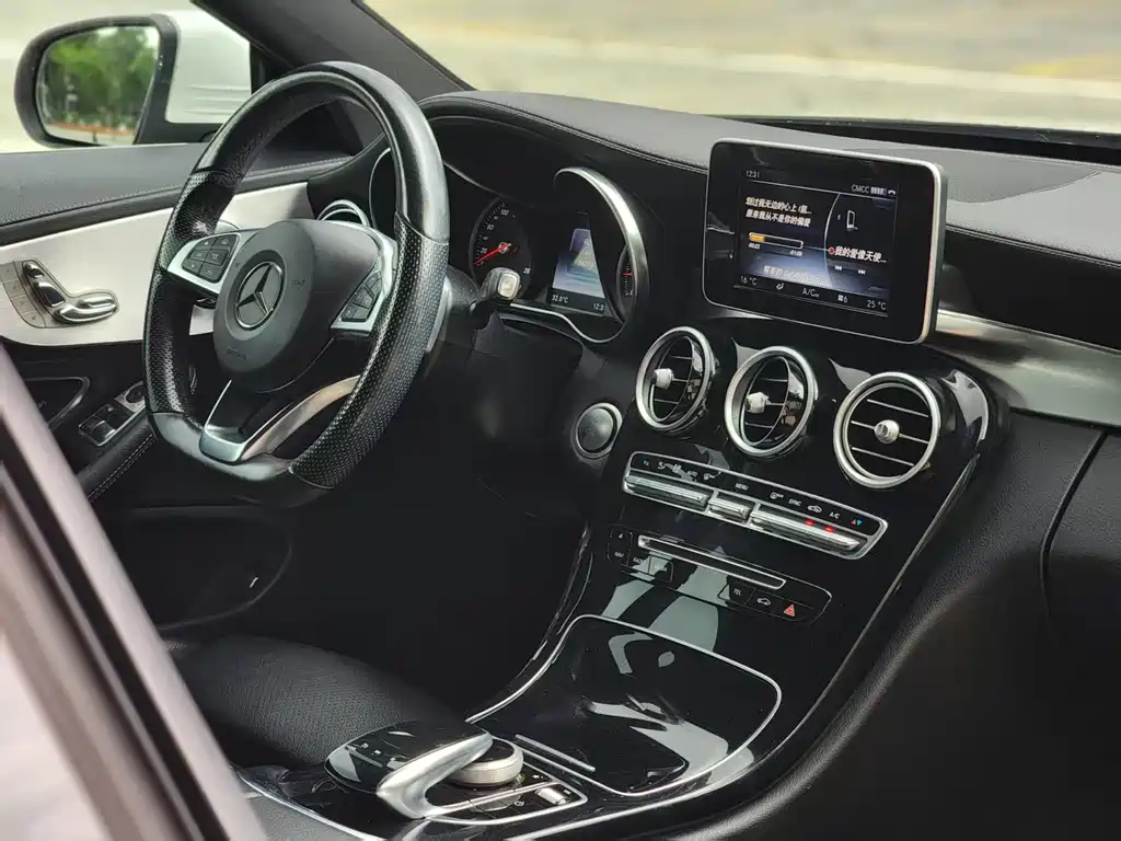 Mercedes-Benz C-Class 2017 — фото 11